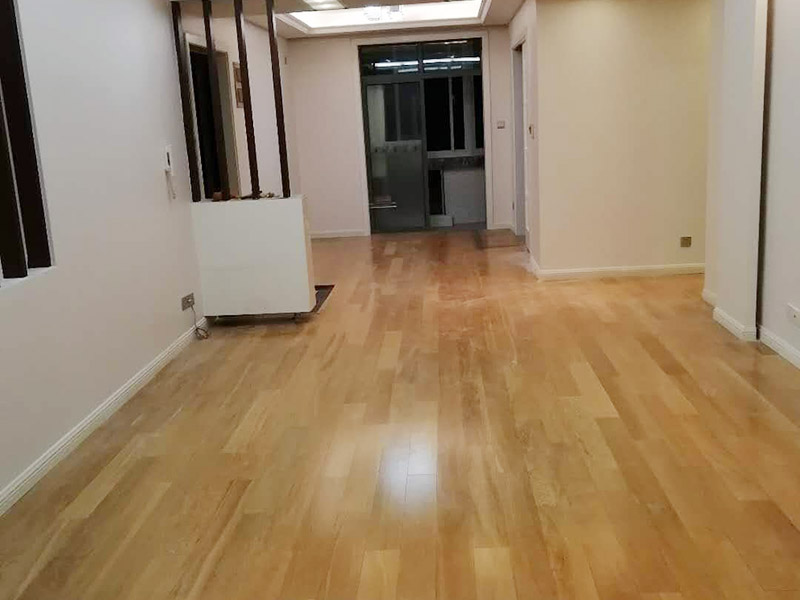 【成都地板劃痕修復】木地板不小心被劃了，用地板補漆筆可以修